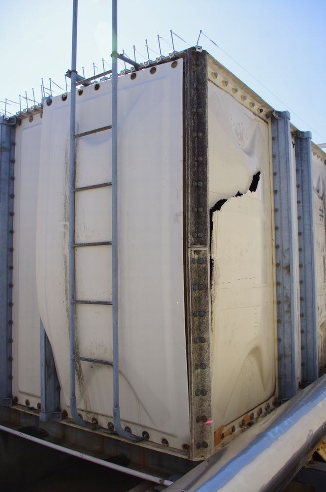 FRPパネルタンク 受水槽被害事例