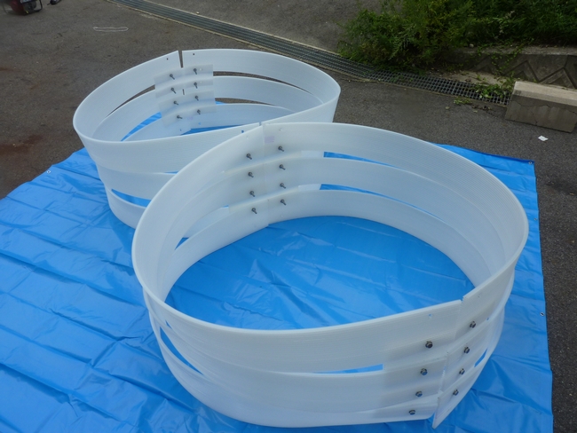 浮体式波動抑制装置