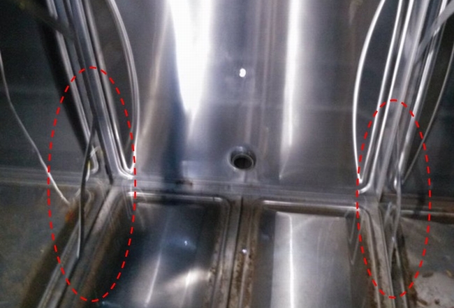 実験終了後の内部の補強材の状態